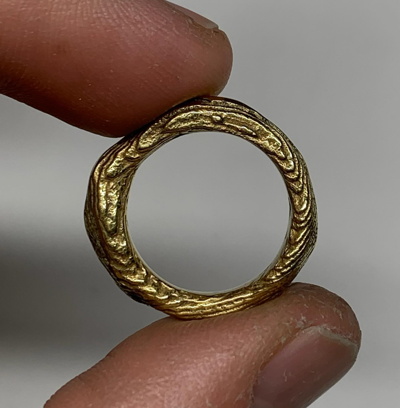 Medium Bisexual Wobble